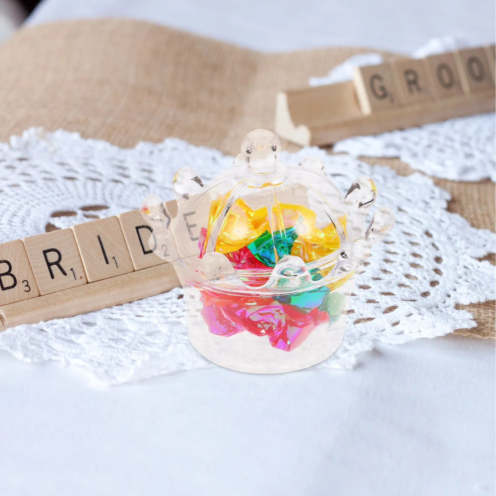 

24Pcs Crown Shaped Candy Boxes European Style Transparent Ps Plastic Small Clear Box with Lid for Wedding Favour Chocolate