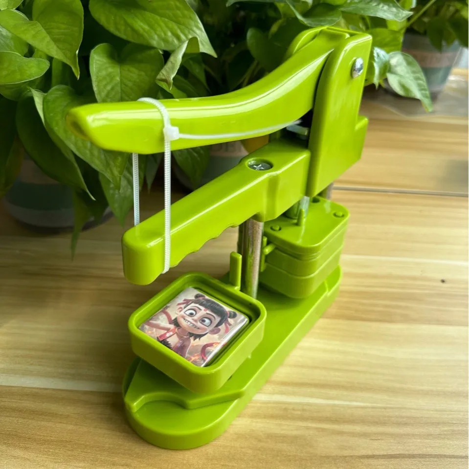 

Diy Refrigerator Stickers Button Making Machine With 25m 32mm 58mm Mould 58mm Metal Back Pin Button Badge Blank