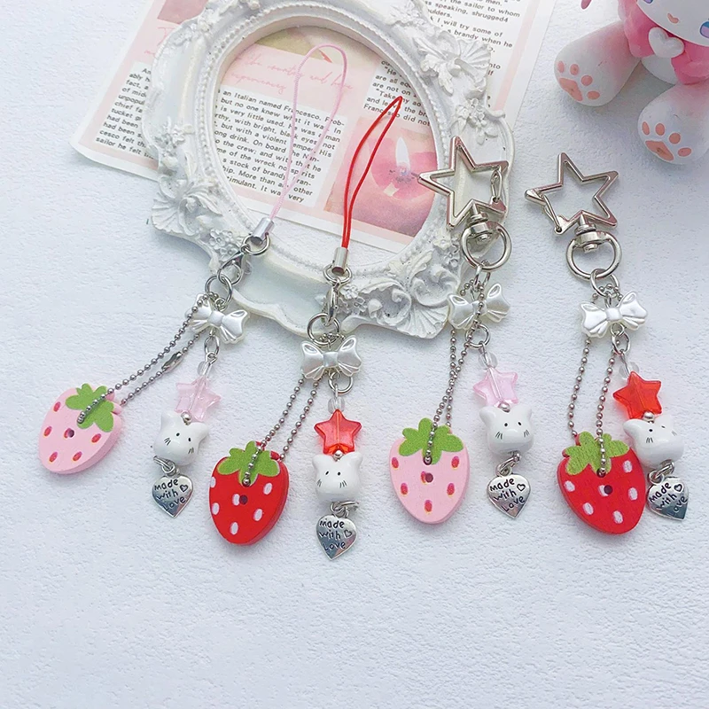 Sweet Strawberry Beaded Keychain For Women Girls Mobile Phone Anti Loss Lanyard Exquisite Backpack Decoration Accessories Gifts