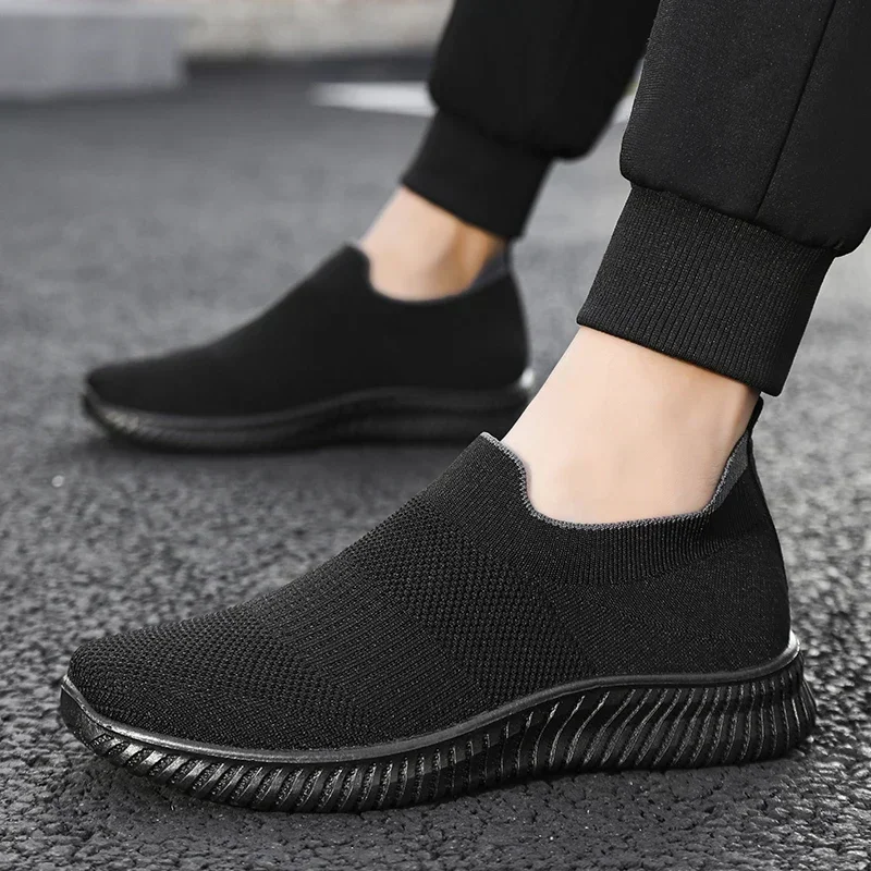 Siatkowe męskie trampki Designerskie męskie buty w stylu casual Oddychające buty na co dzień Lekkie męskie buty do biegania Loafers Masculino