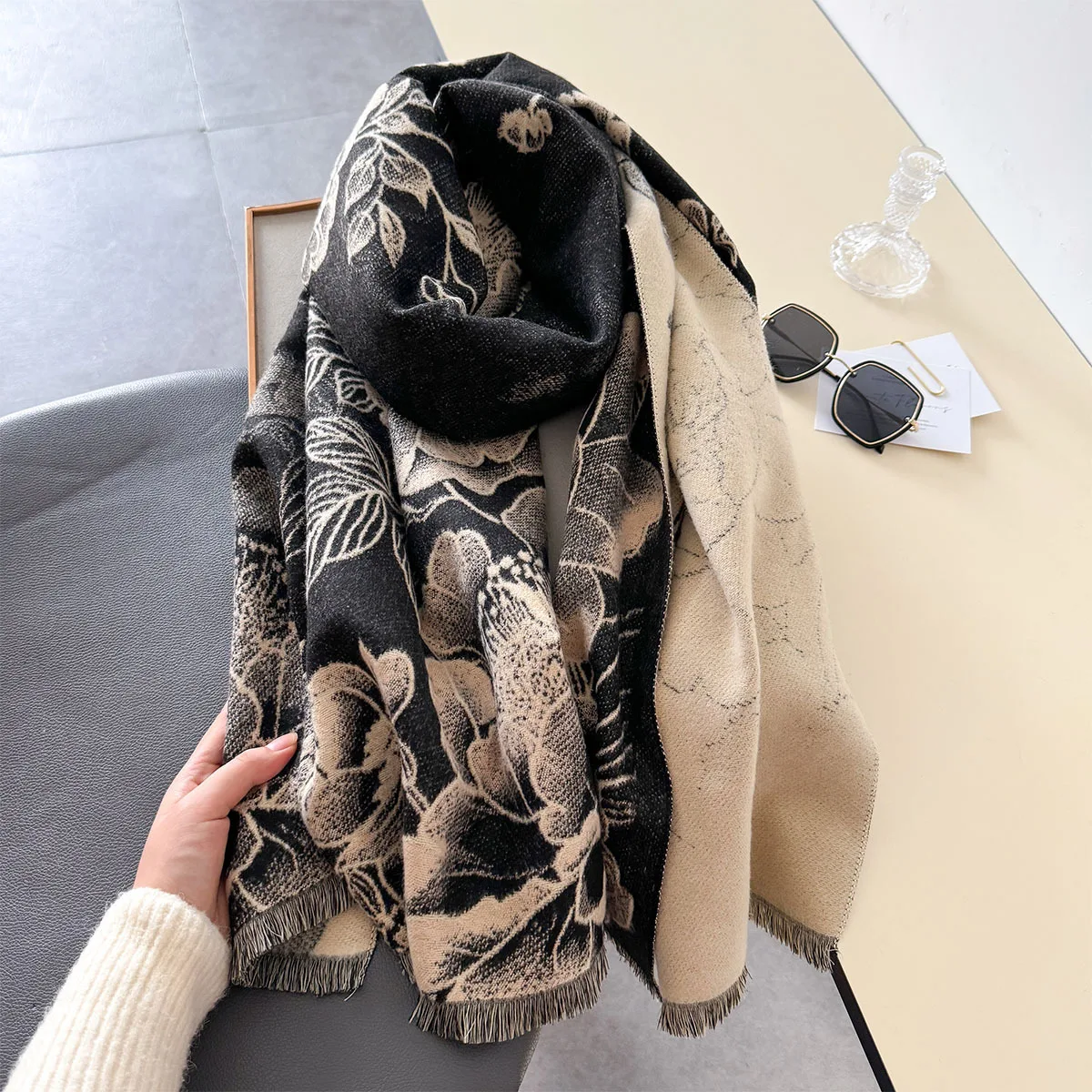 2024 Luxus Druck Schal für Frauen Wärmer Winter Kaschmir Pashmina Schals Schals Weibliche Dicke Decke Wraps