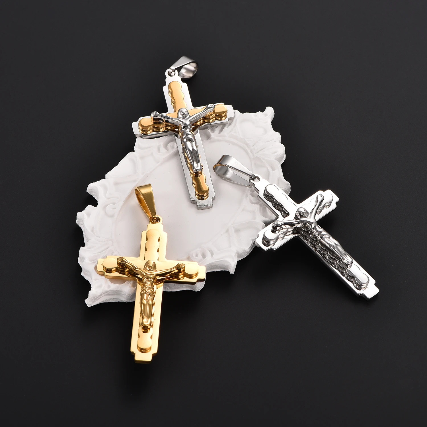 Jesus Kreuz Kruzifix Anhänger Edelstahl Goldfarben Christliche Anhänger Religiöser Schmuck Zubehör Jubiläumsgeschenk – Detail 1