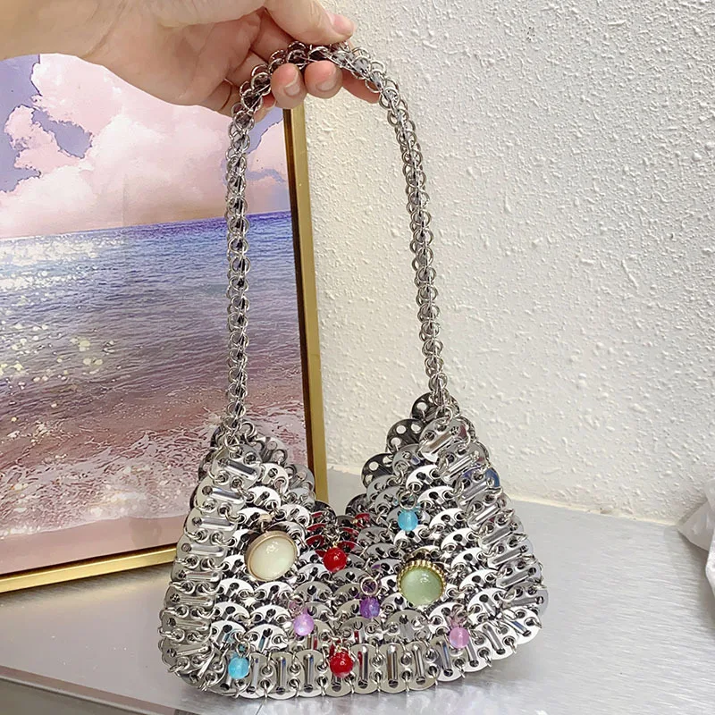 

Metal Hand-woven Shiny Silver Sequins Metal Hollow Vintage Court Crystal Handheld Shoulder Bag