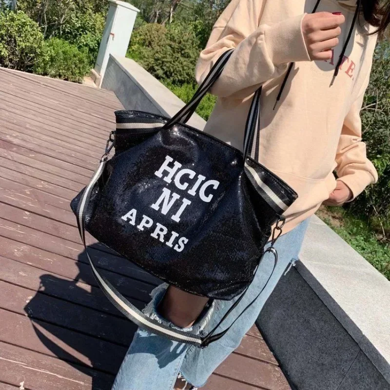 Go Out Travel Bag Women's Crossbody Shoulder New Large Capacity Lightweight Sequin Tote Bag for Short Trips Out Duffel Handbags