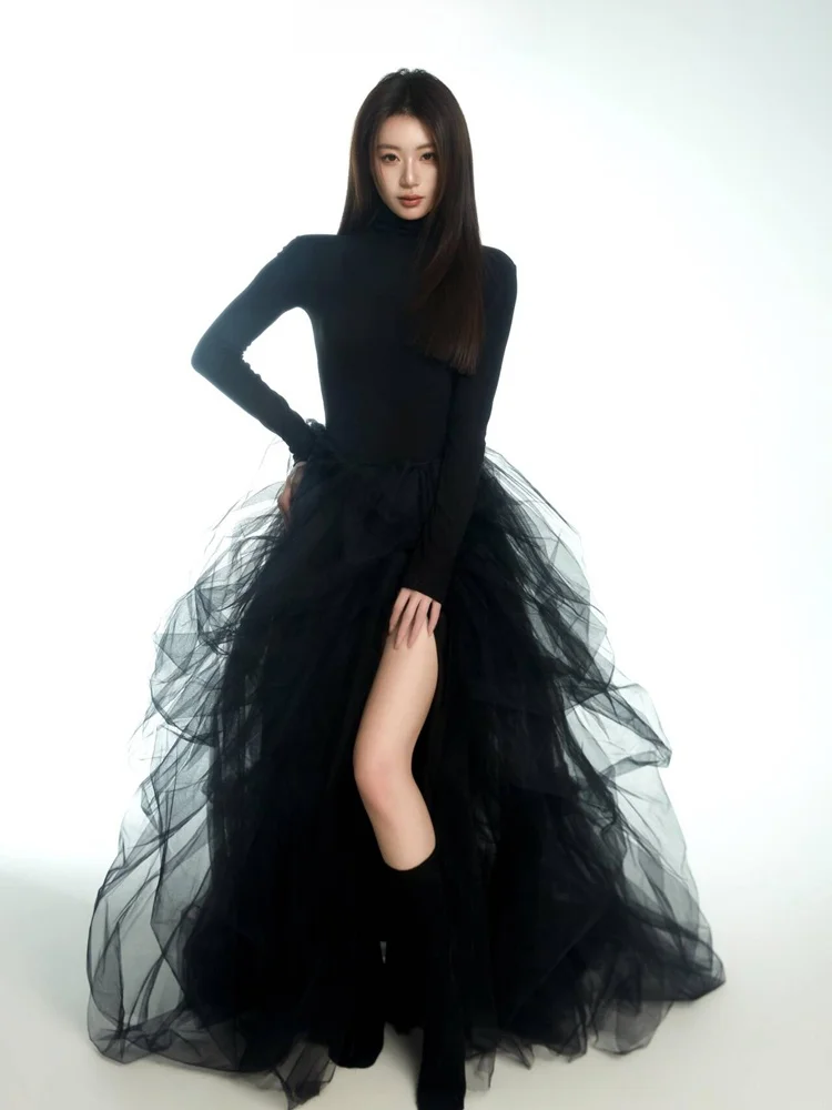 New Black Simple Emotion Portrait High-End Feeling Photography Clothing Korean Style Spicy Girl Lady Photo Studio Theme