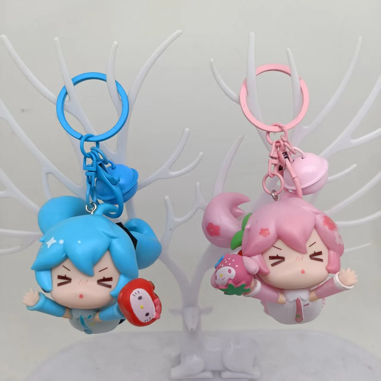 

1pcs Random style Anime Hatsune Miku Rin Len Falling series Kawaii Q version Figures PVC Key Chain Bag pendant Model Toys Gifts
