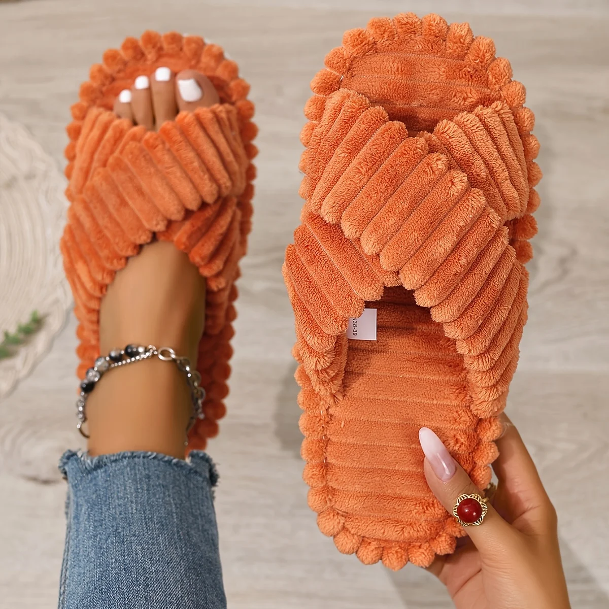 Fashionable And Great, Easy And Perfect Flannel Slippers, Casual Home Flannel Slippers, Very Suitable for Indoor/Outdoor Use