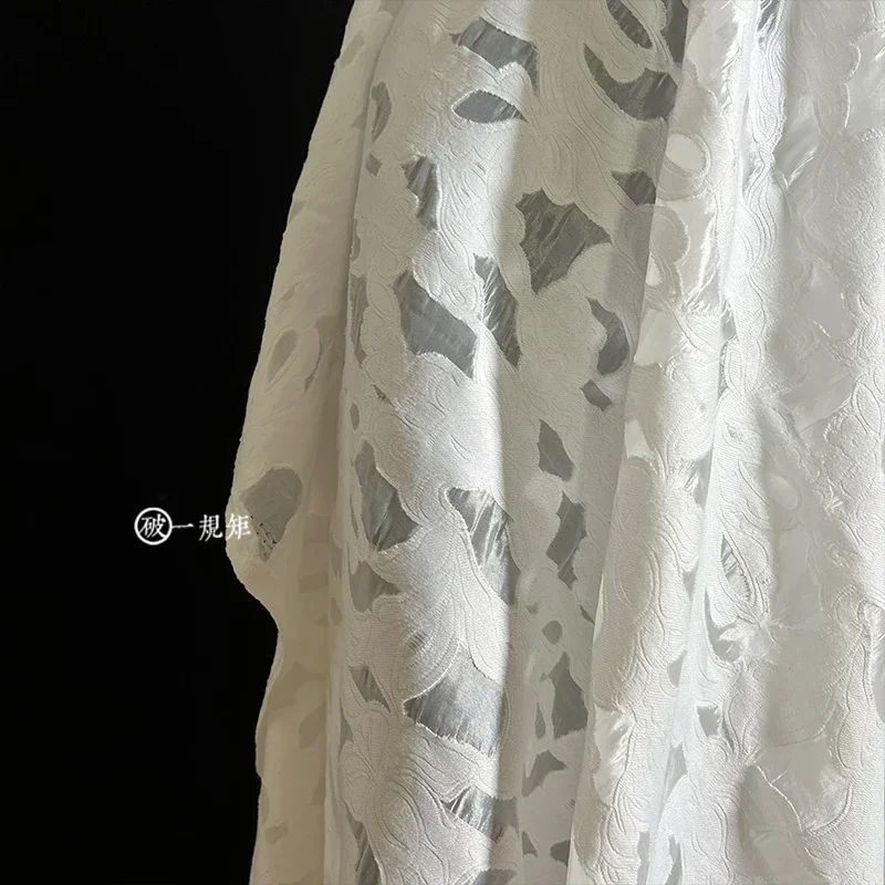 Tela de Organza ahuecada, recortes de papel blanco, bordado de flores, silueta Hanfu de diseñador para ropa, costura Diy