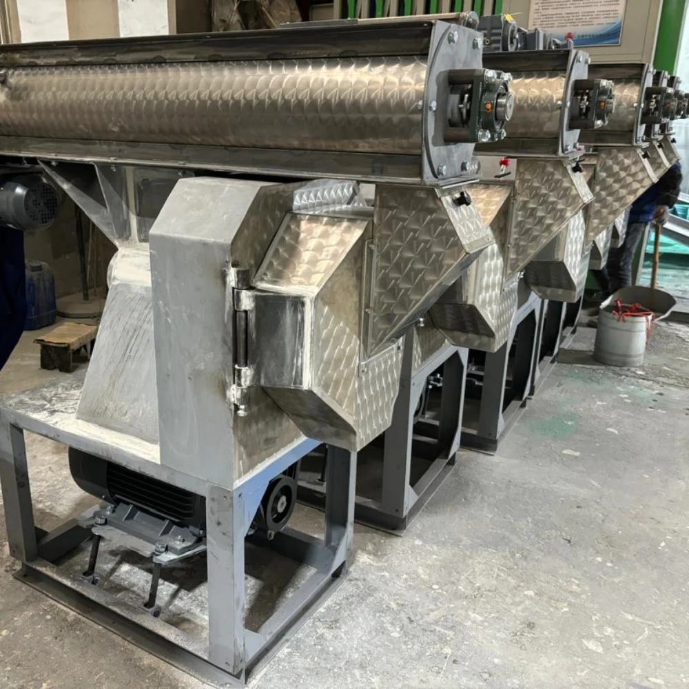 High Uniformity Processing Equipment for Feed Additive Premix Production Sheep Chicken Livestock Poultry Pellet Machine