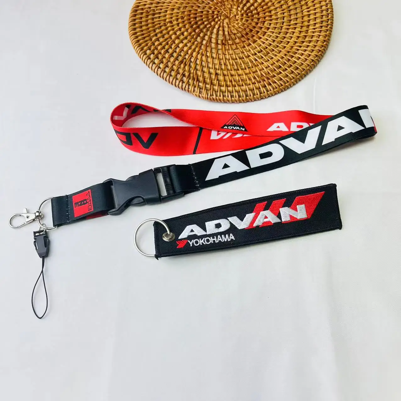 Автомобильный брелок для шеи, ремешок, нейлоновая лента для удостоверения личности, тканевый брелок для ключей, черный ремень для ключей, украшения для автоаксессуаров ADVAN Автомобильный брелок для шеи, ремешок, нейлоновая лента для удостоверения личности, тканевый брелок для ключей, черный ремень для ключей, украшения для автоаксессуаров ADVAN