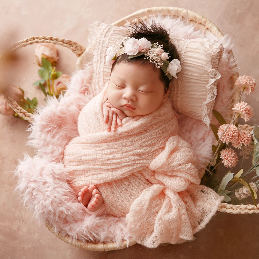 Accessoires de photographie sur le thème rose pour nouveau-né, enveloppe tricotée, coiffure de fleur, oreiller en dentelle, poupée lapin, accessoires de séance photo pour bébé