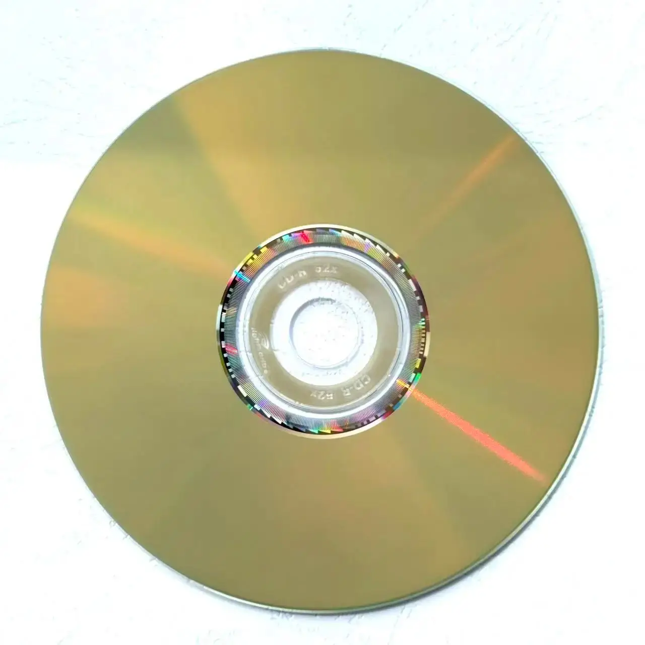 Wholesale One Disc LightScribe 700 MB Blank Gold Printable CD R Disc