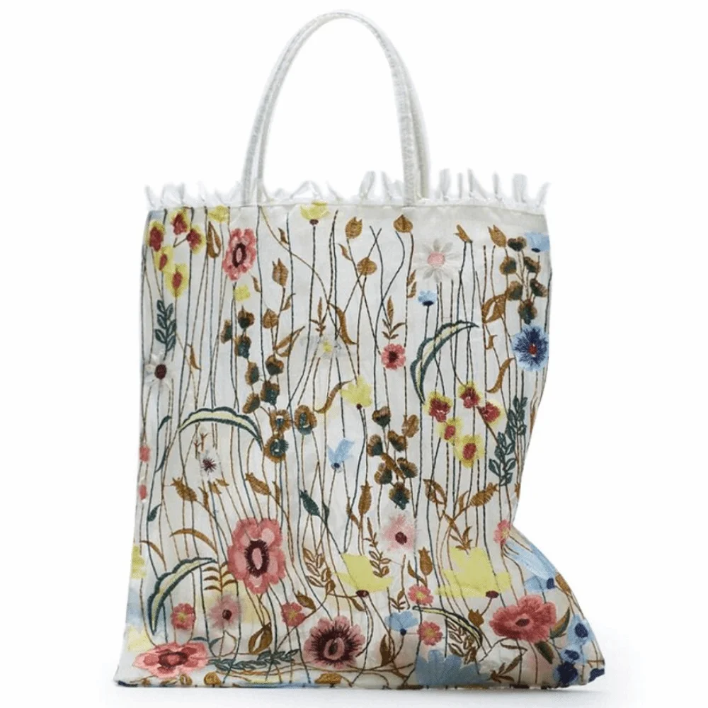 

Camellia Flower Embroidery Cloth Bag Large Capacity Lace Canvas Shoulder Bag Grocery Handbags Tote Bag Ethnic Style Bag Women