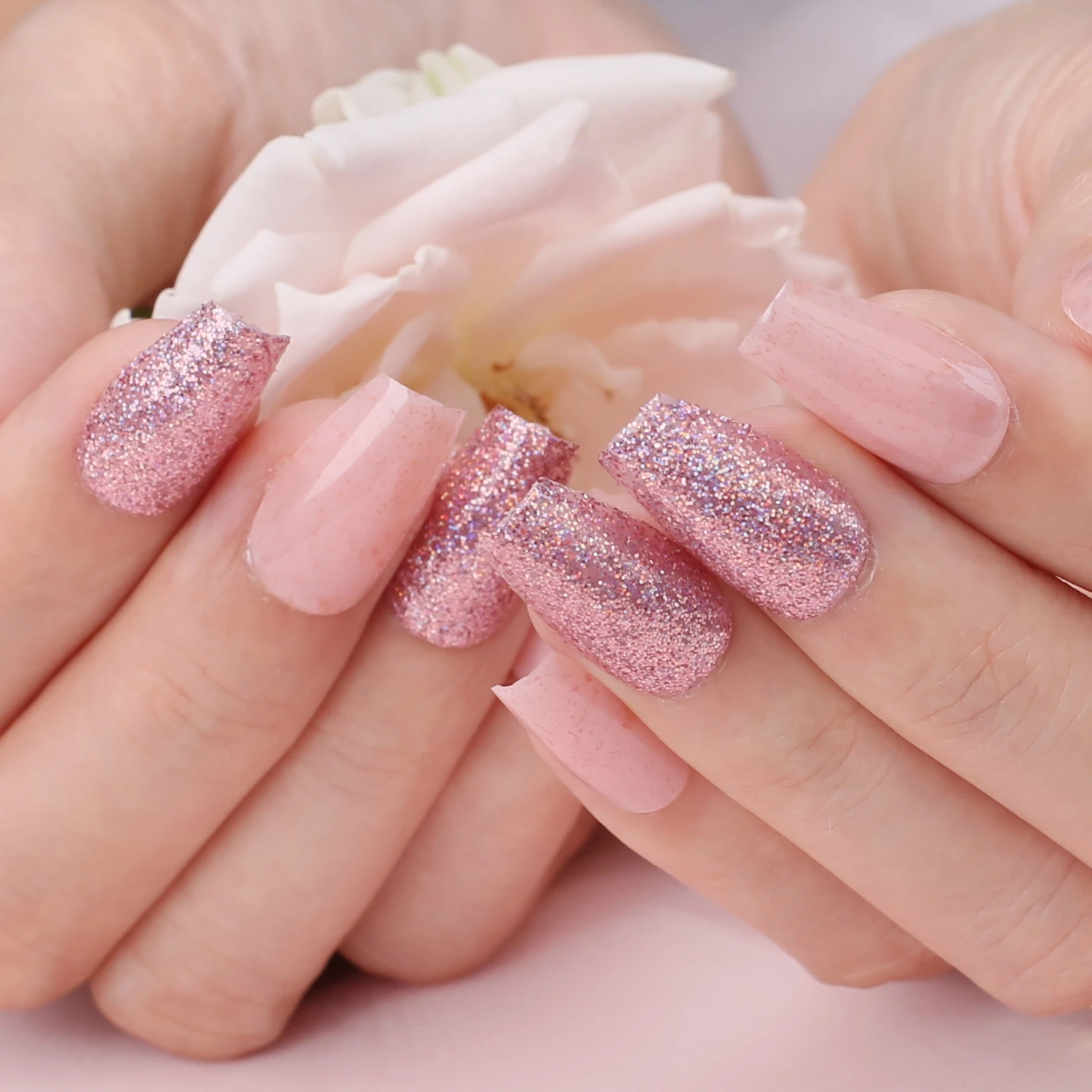 28Pcs Short Pink Glitter Fake Nails Coffin Shaped Gel Finish Square False nails High quality reuse faux ongles Press on nails