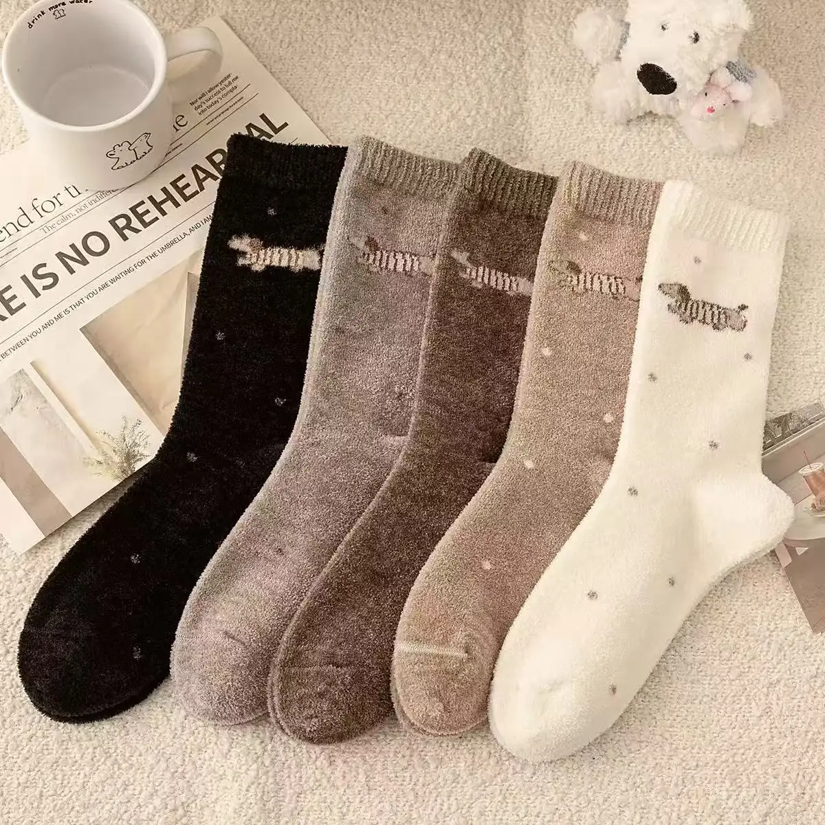Fall/Winter High Style Thick and Warm Women's Mid Calf Socks Casual Socks Animal Pattern Back to School Season Christmas/New Yea