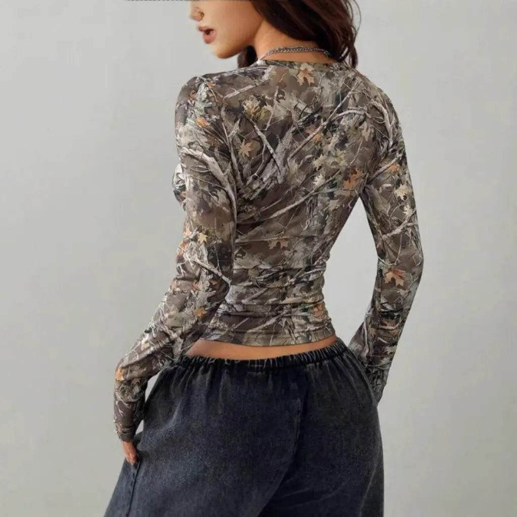 

European And American Fashion Women's Retro Camouflage Pattern U-neck Slim Fit Navel T-shirt Spice Girl Design