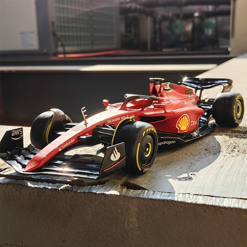 Bburago 1:43 2022 Ferrari F1-75 Racing Formula Car Models #16 #55 Simulation Diecast Alloy Static Model Cars Toys For Children