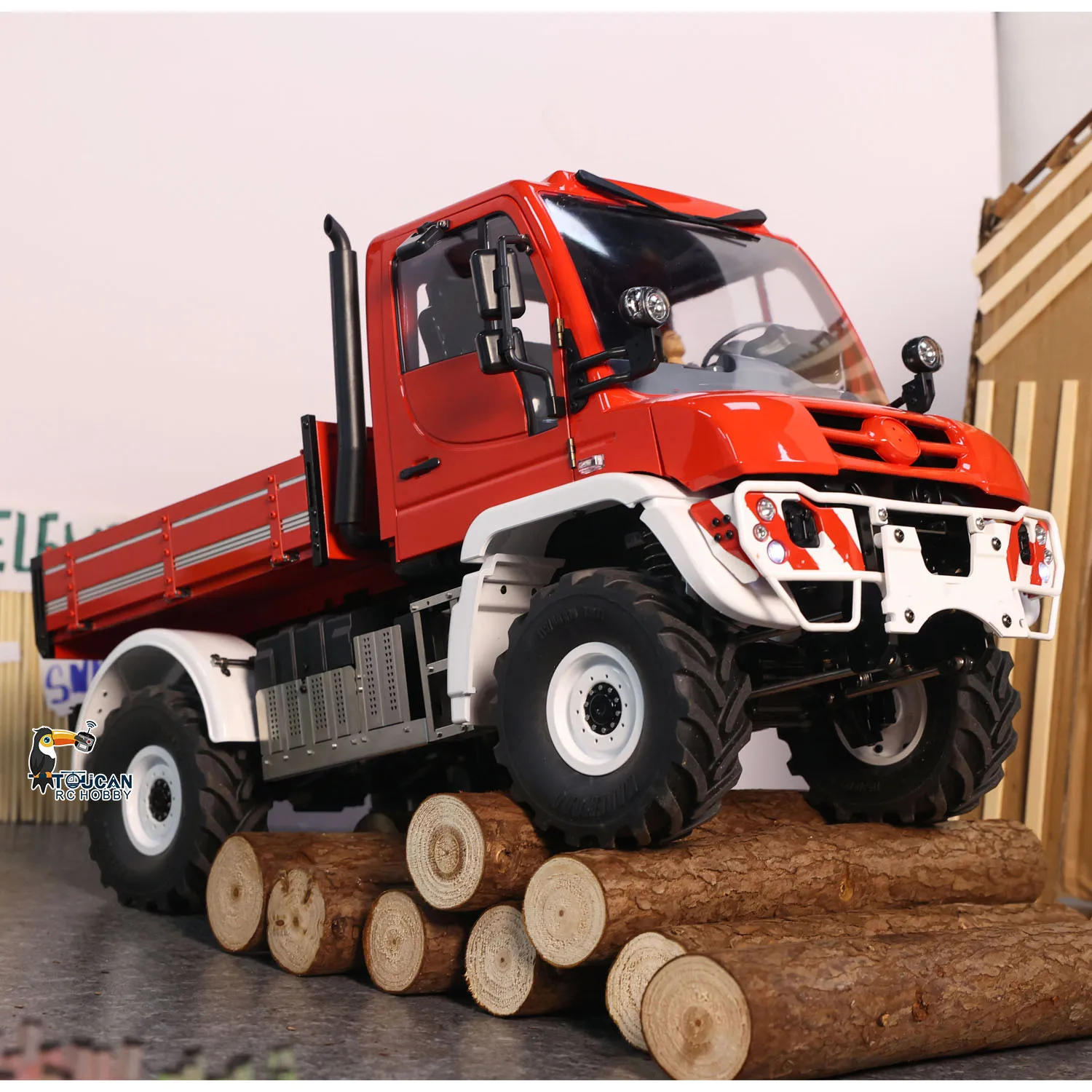 

U423 1/10 RC Внедорожники Металлическое ведро 4x4 Гусеничный автомобиль с дистанционным управлением Радиоуправляемые игрушки Окрашенный световой звук Модель THZH1988