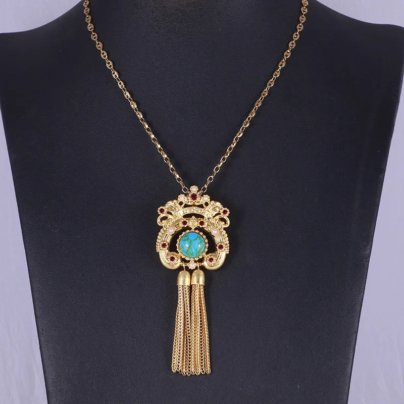 

Palace retro personalized peacock stone crown tassel antique style brooch dual-use necklace