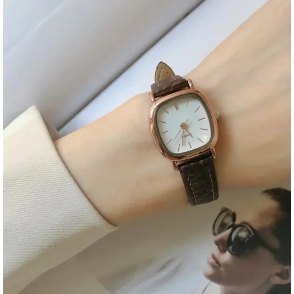 Reloj informal para Mujer, relojes de cuero a la moda, relojes de pulsera de cuarzo simples antiguos, regalo para Mujer, nuevo