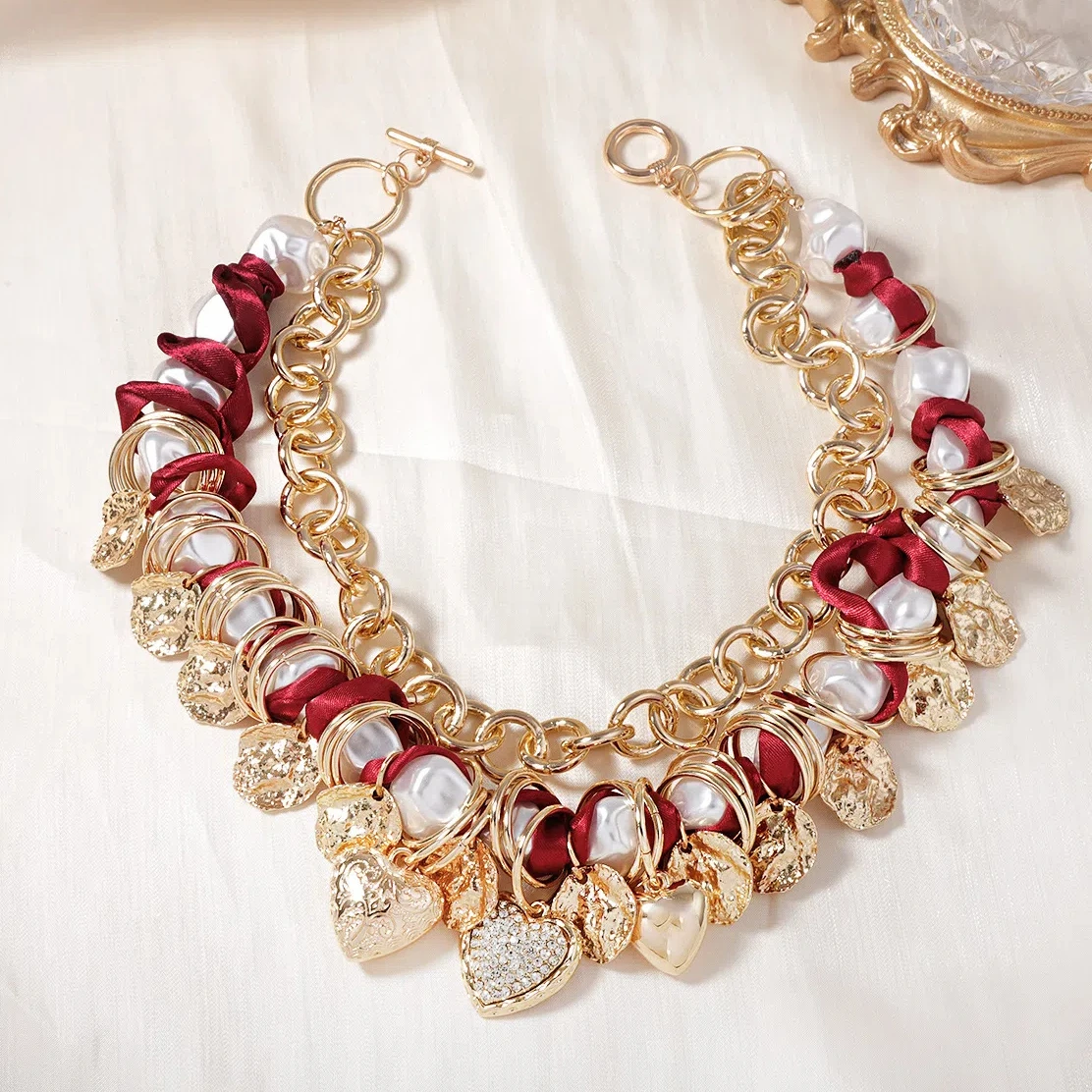 

Personalized Trend Multi-layer Chain Imitation Pearl Choker Necklace