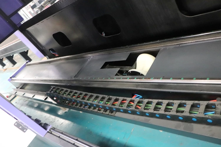4KW Fiber Laser Cutting Machines For Steel Metal High-speed CNC Lazer Metal Cutter Fiber Laser Cutting Machine Tube And Sheet