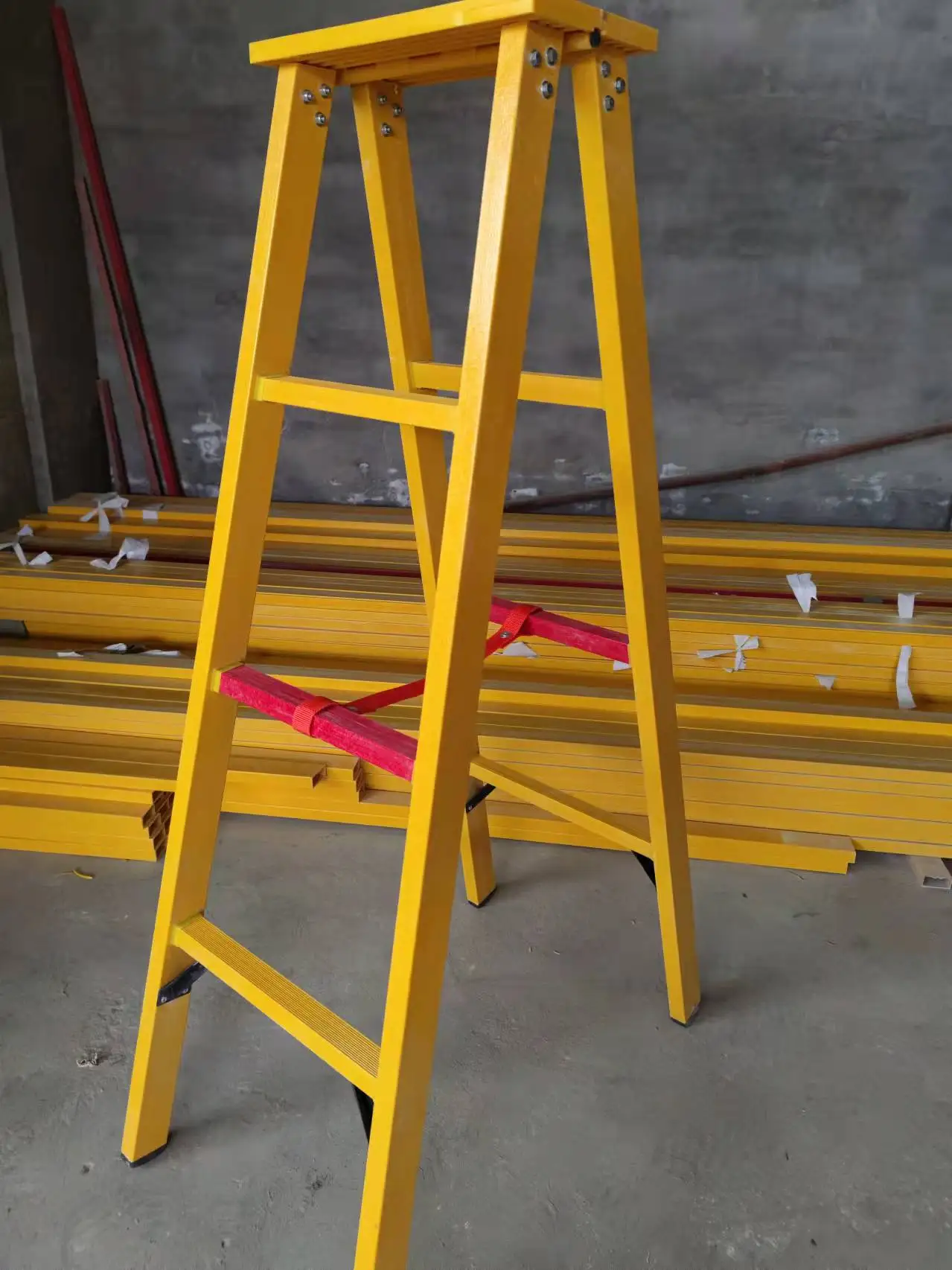 High Grade Fibreglass Multi Functional Telescopic Ladder Frp Ladders Scaffoldings
