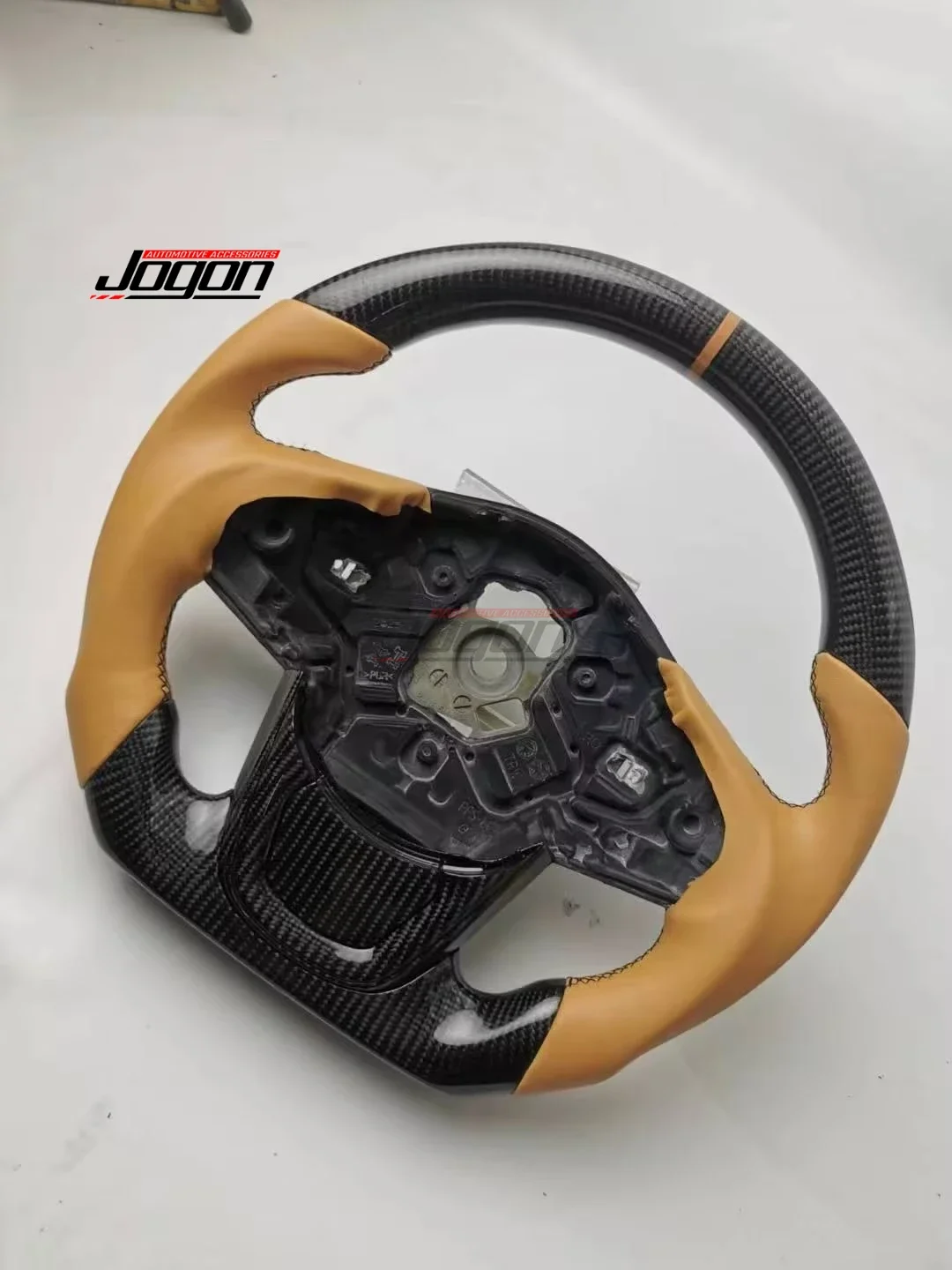 탄소 섬유 맞춤형 자동차 핸들 교체용 토요타 수프라 2015-2024 가죽 또는 알루미늄 최고급 맞춤형 모델