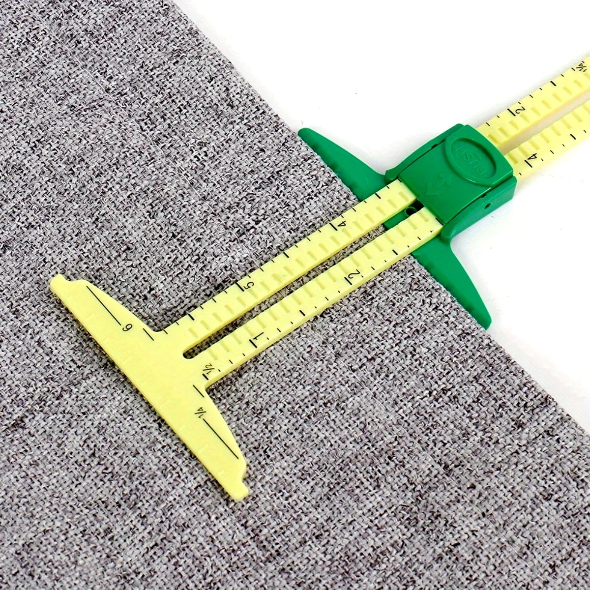 Sewing Gauge Ruler - Multifunktionales DIY-Stoffschneide-Lineal, Patchwork-Positionierungswerkzeug, Knopfkanten-Nählehre, Schiebe-Messlatte