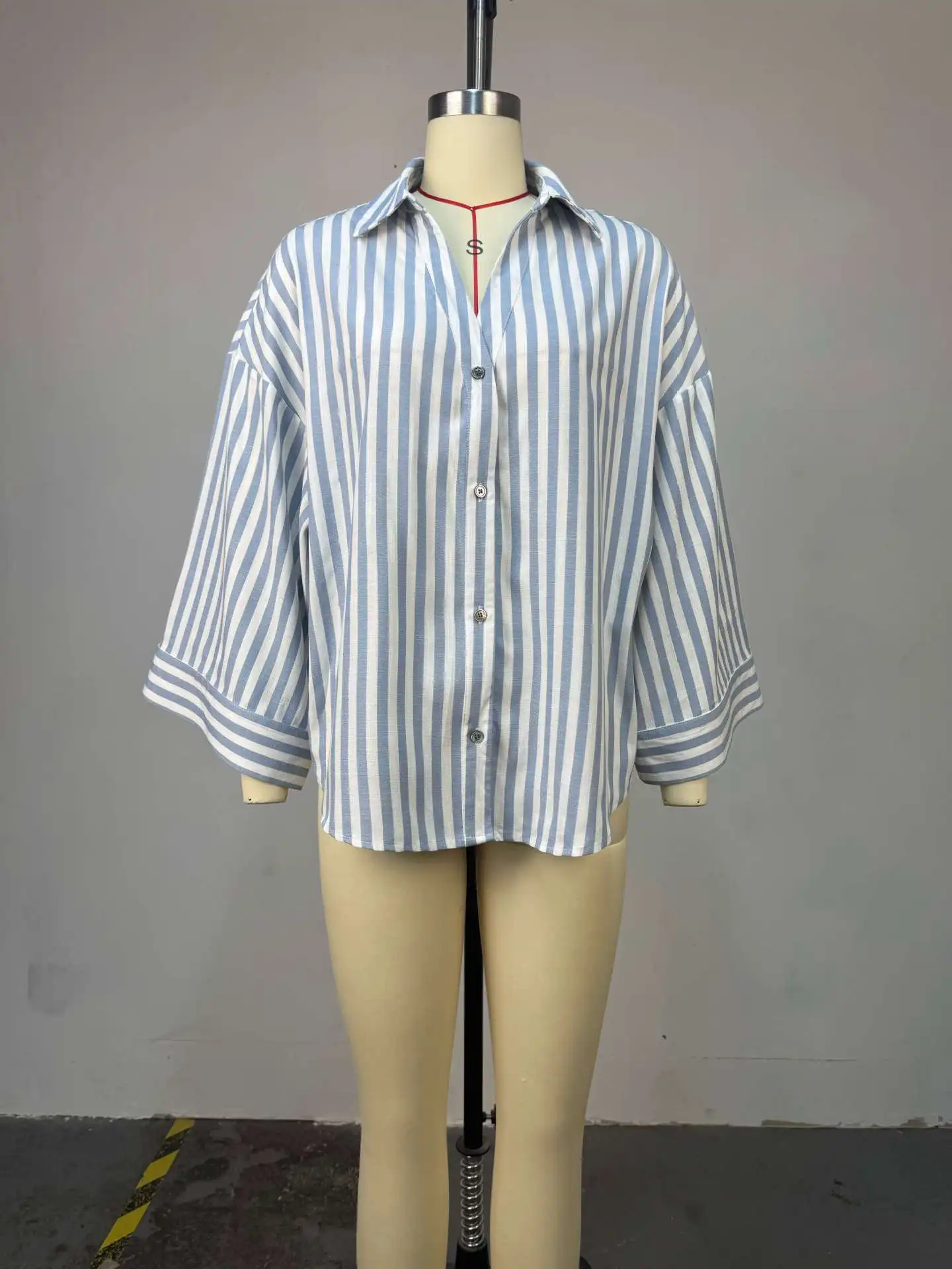 بلوزات قميص نسائي بياقة مقلوبة وأكمام كاملة مخطط Y2k ملابس الشارع الشهير قمصان أنيقة لصق عمل فضفاض غير رسمي لخريف 2025