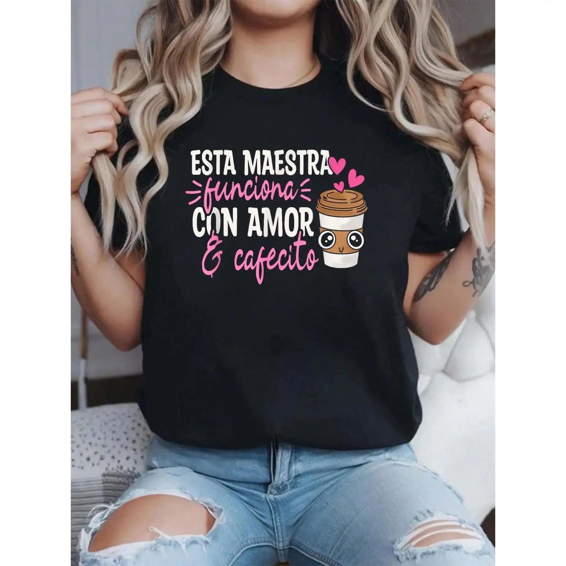 

Spanish Teacher T-shirt Maestra Funciona Con Amor Y Cafecito Funny Coffee Tee for Women Teacher Appreciation Gift