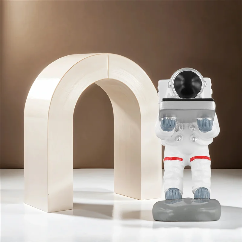 

Astronaut Watch Display Box, Resin Craft Storage Case For Watches Decorative Watch Holder For Living Room