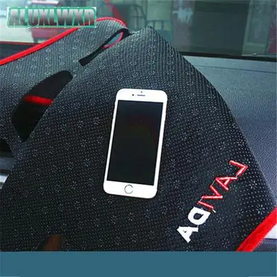 Car Dashboard Avoid Light Pad Instrument Platform Desk Cover Mats Carpets Auto Accessories for Hyundai Sonata moInca 2004 2009