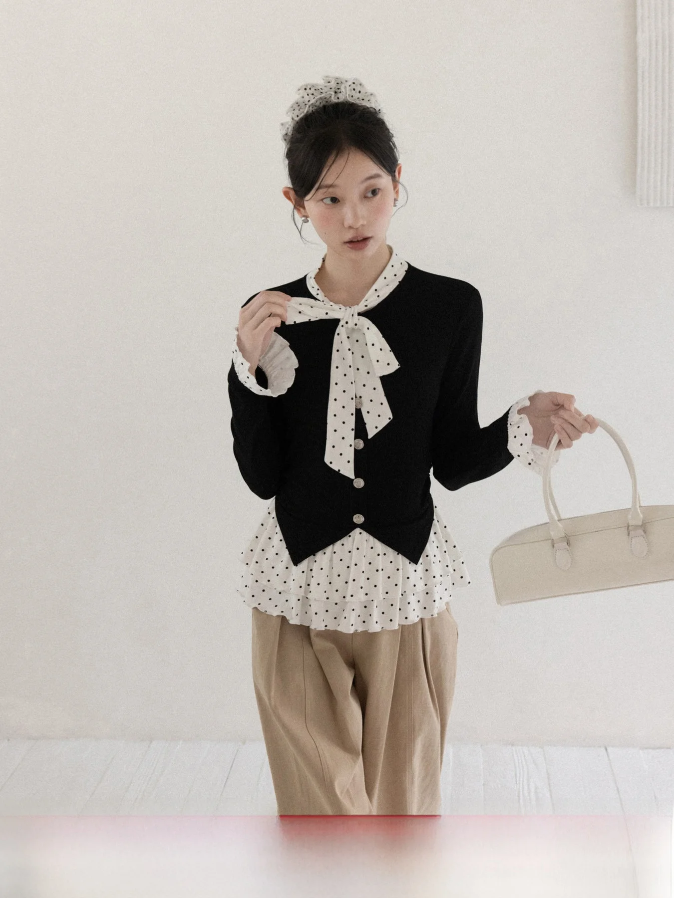 

Женская футболка с длинным рукавом в горошек для похудения, базовая модель, повседневный топ, весенний сезон, с высокой талией