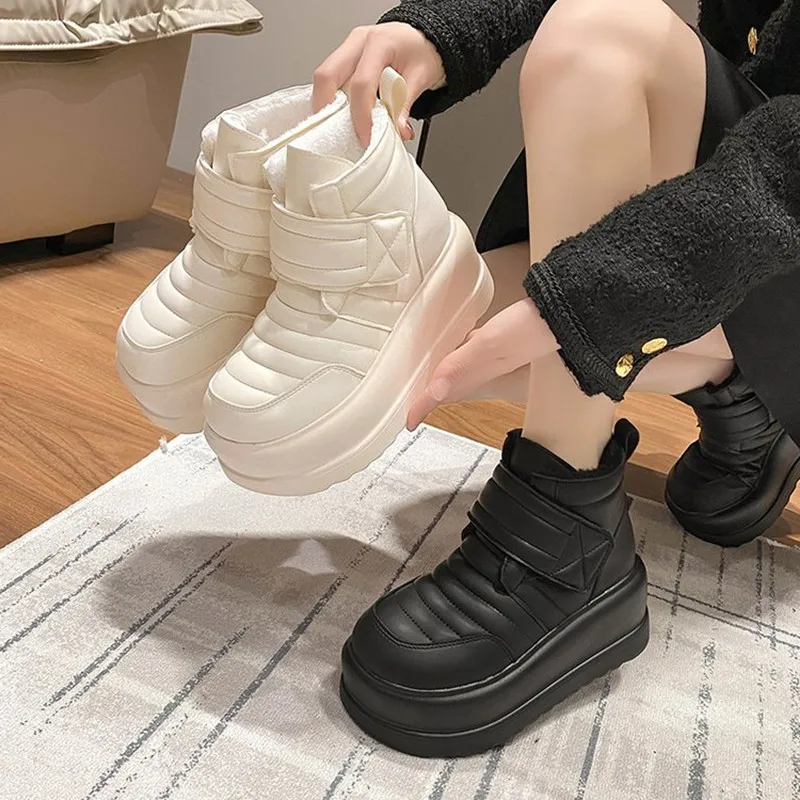 النساء الدافئة أفخم حذاء الثلوج 2026 جديد الشتاء مقاوم للماء الأحذية الجلدية 8 سنتيمتر الكعوب أحذية رياضية مكتنزة سميكة الفراء عالية منصة حذاء بوت بطول الكاحل #3