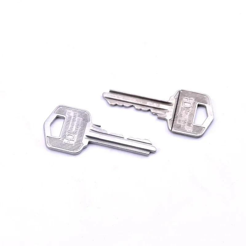 The Key (Gimmicks and Online Instructions) - Silver Magic Tricks Magician Close Up Magie Props Amazing Key Linking Magia Funny
