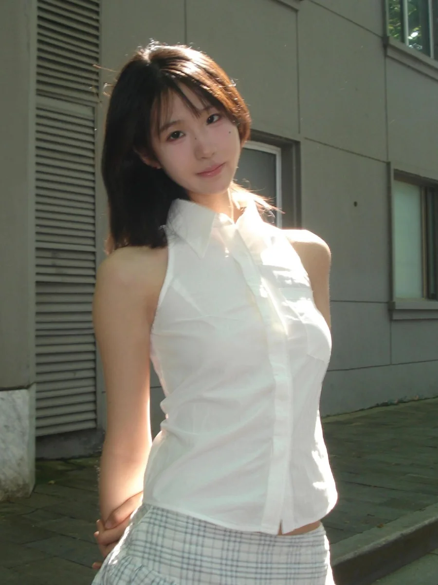 Zomer Nieuwe Unieke Oulder Bared Svel Wit Irt Dames Faion Klein Formaat Leeftijdsreductie Vest Top Koreaanse Sle Straig...