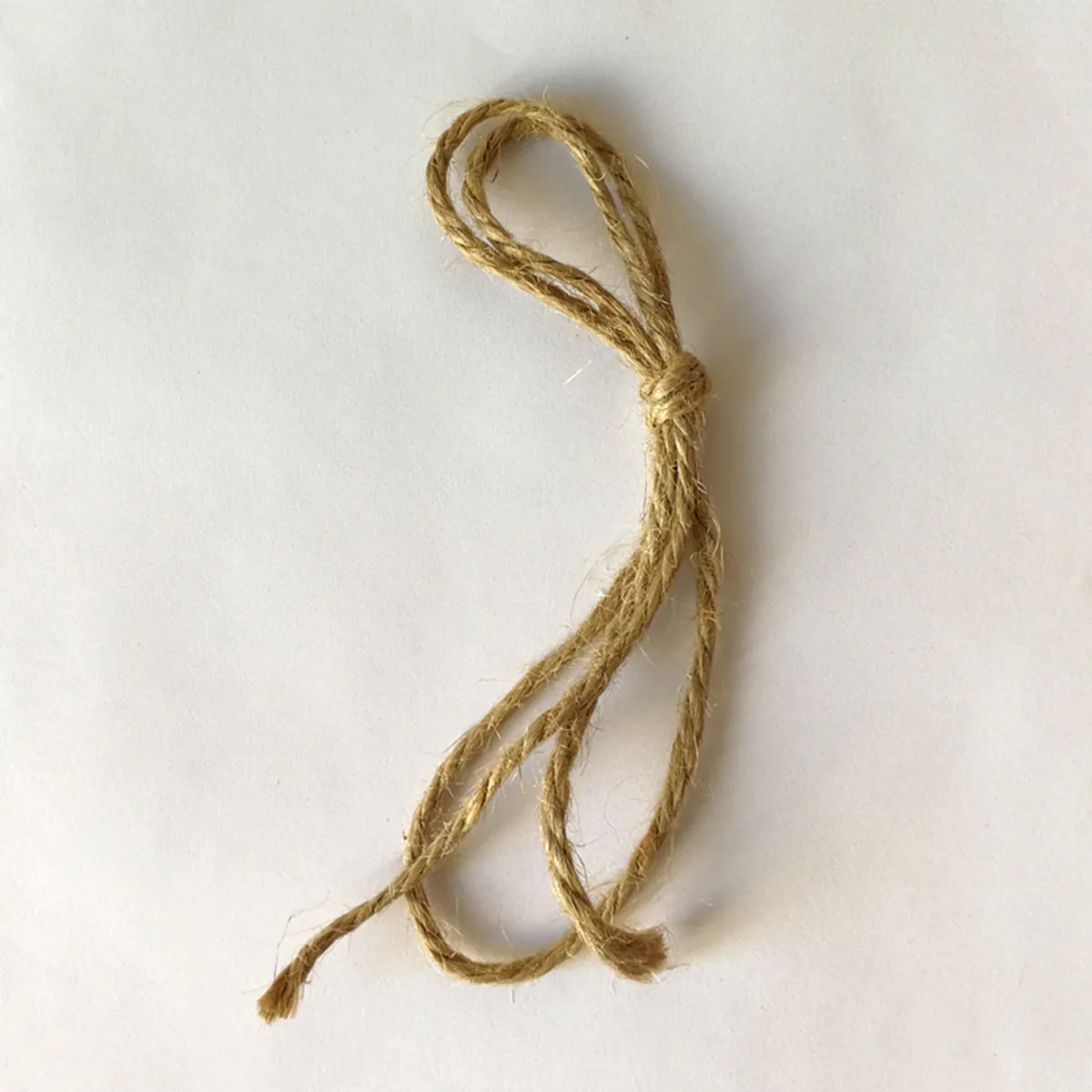 

Деревянный подвесной календарь-плакат «С Днем Рождения» с 1 доской, 1 веревкой и 50 деревянными дисками-сердечками для самостоятельного изготовления, напоминание о днях рождения членов семьи, украшение для дома