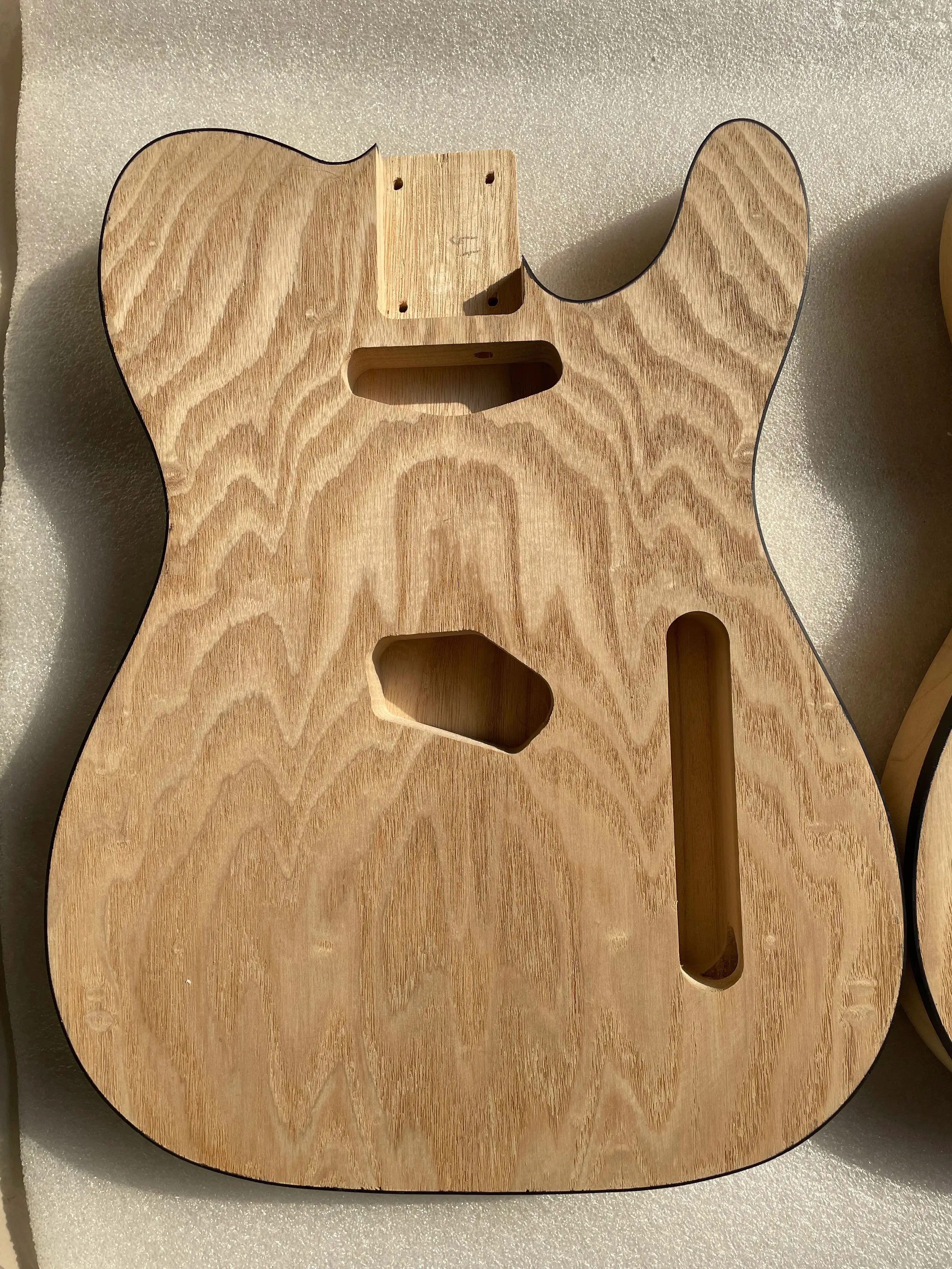 Unfinished Electric Guitar Body, Sycamore Ash Wood Veneer, TL-T02 Guitar Barrel, TL Style, DIY Parts, Accessory