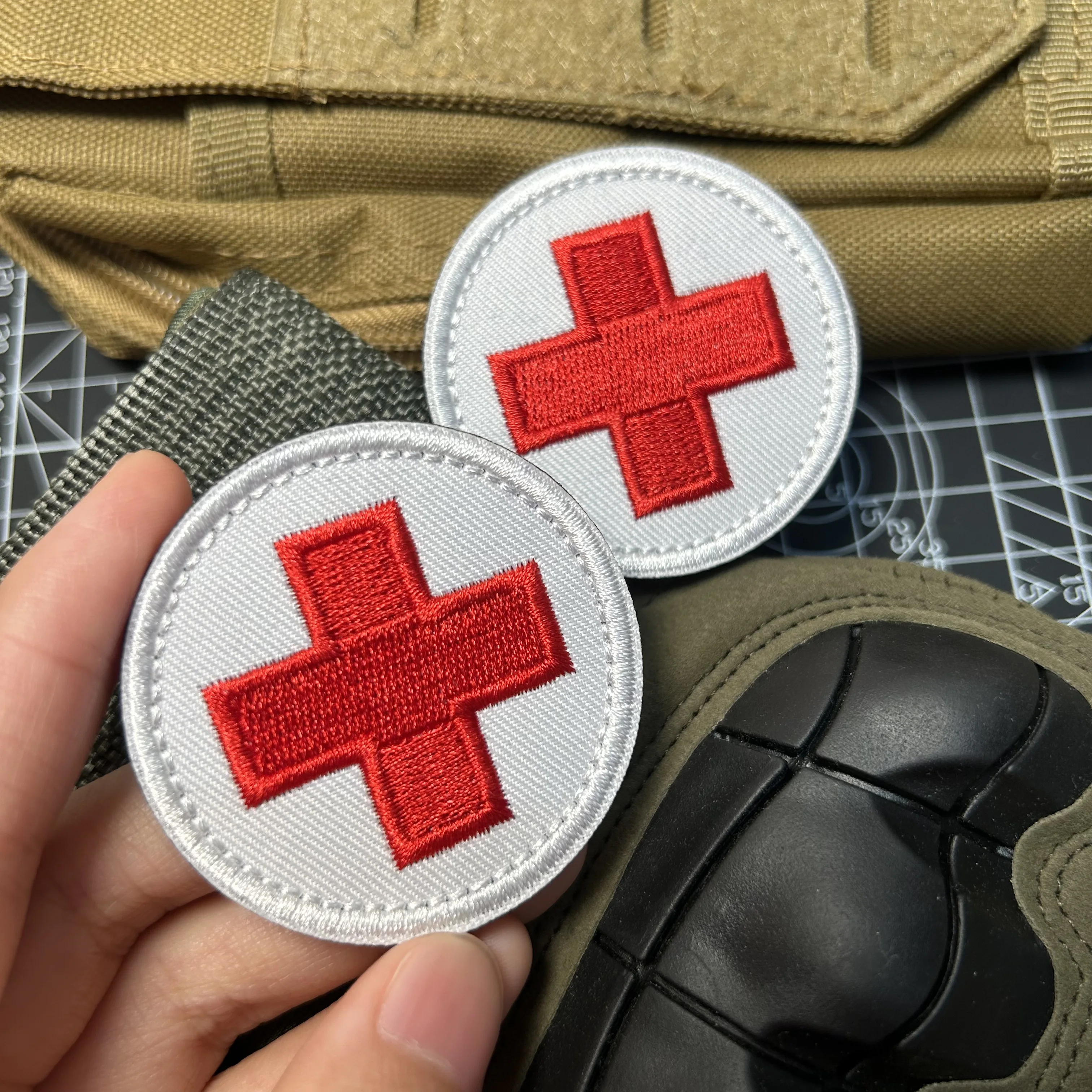 First Aid Red Cross Round Patch, Hiking Camping First Responder Backpack Decoration with Hook & Loop - view 5
