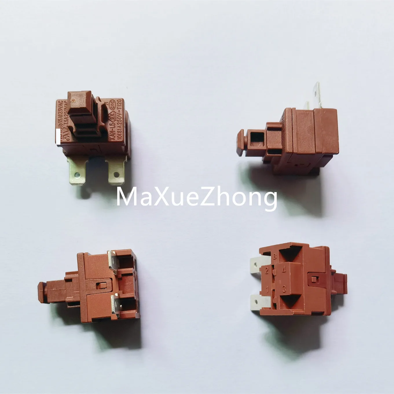 

Original new 100% keyboard switch button switch KAN-L5 10A250V water heater vacuum cleaner special lock self-locking 2pin 19*13