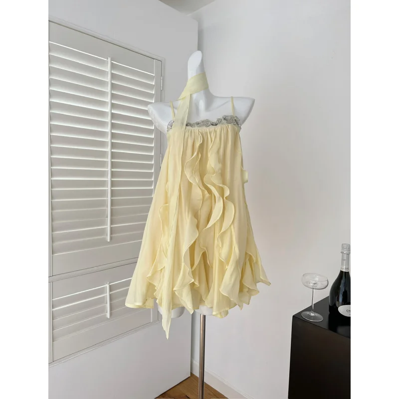 Yang small roll French High sense ruffled spaghetti straps dress vacation dress