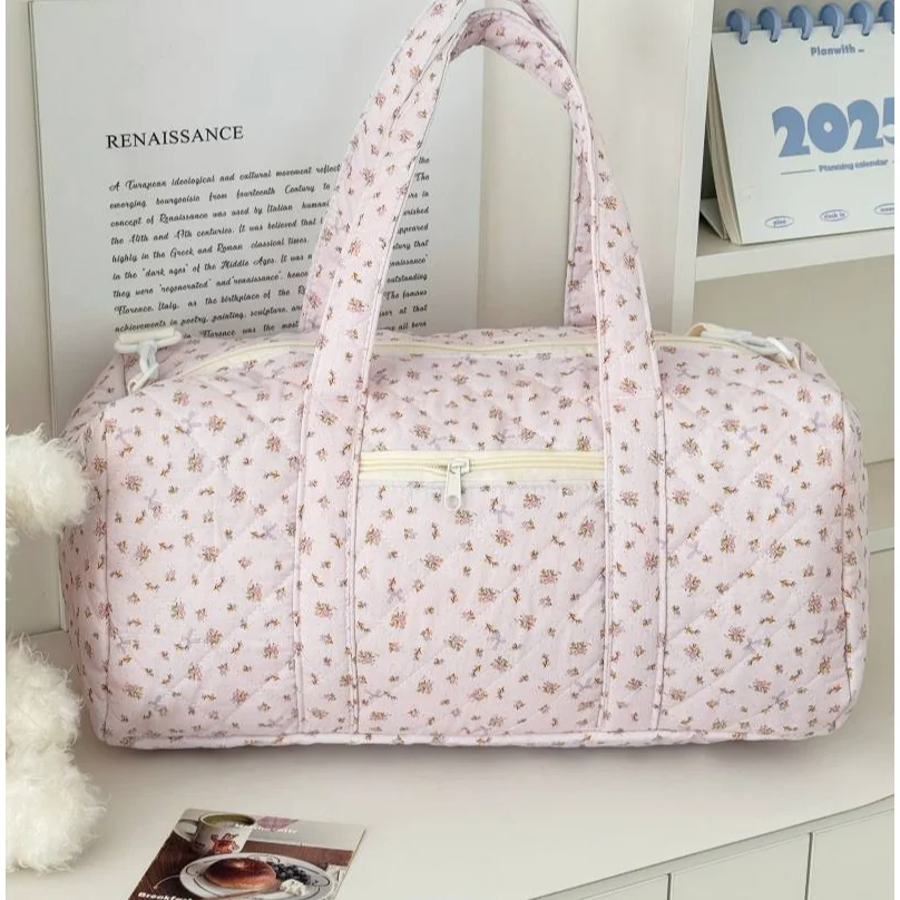 Lightweight Large Capacity Floral Quilted Travel Bag Handheld Diagonal Boston Bag Version Ins Fresh Sweet Cotton Bag