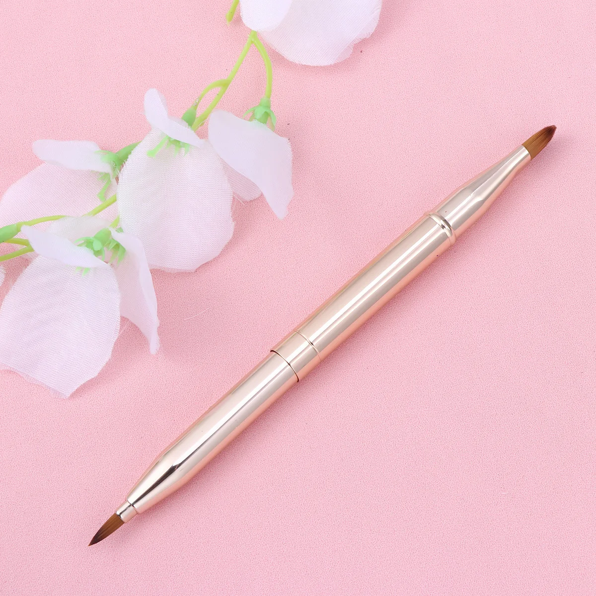 1 Uds. Pincel de labios retráctil aplicador de lápiz labial herramienta esencial para una aplicación uniforme del Color de los labios y uso de maquillaje líquido