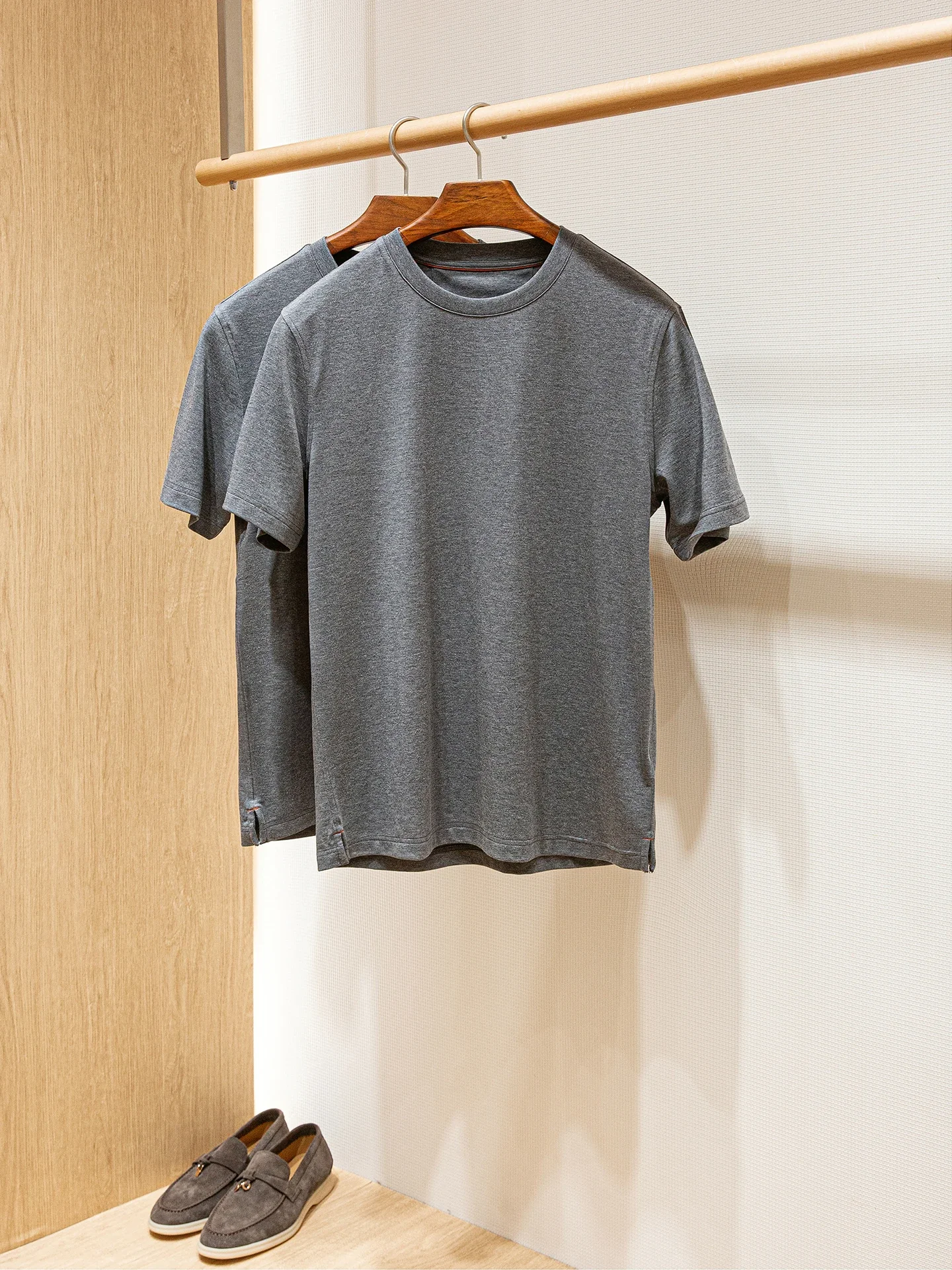 

Modal Supi Horse Cotton Blended Summer Old Money Wind Crew Neck Short Sleeve T-Shirt