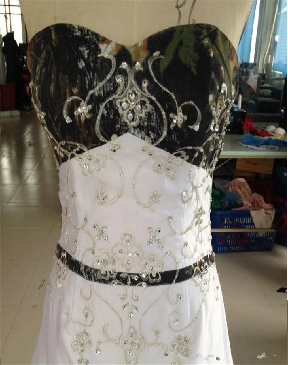 Bealegantom Vintage Camouflage Wedding Dresses Embroidery Satin Beaded Lace Up Camo Bridal Gowns Robe De Mariage B2024-43