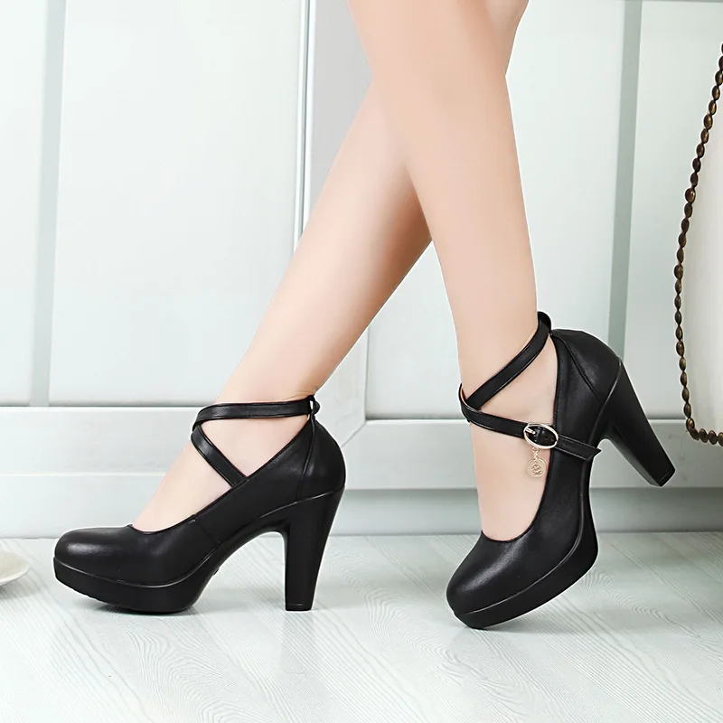 chaussures-pour-femmes-a-une-seule-couche-modele-pur-avec-design-a-bride-en-t-elegantes-et-tendance