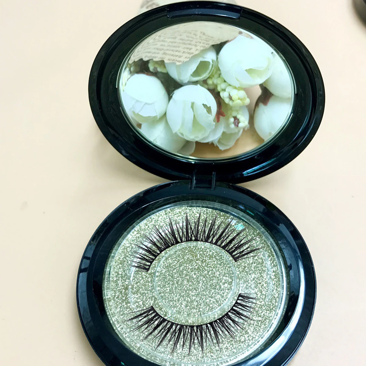 1pc Falsche Wimpern Lagerung Box Runde Kompakte Wimpern Fall Organizer Für Reise Heimgebrauch Kleine Make-Up Zubehör Halter