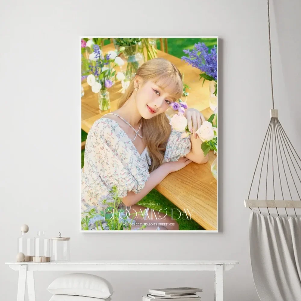 kpop G-Gidle YUQI Small Poster Classic Vintage Posters HD Quality Wall Art Retro Posters for Home Room Wall Decor