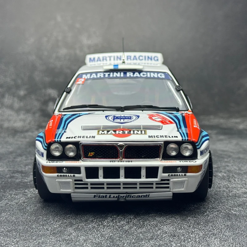 KYOSHO 1:18 Lancia Delta HF Martini painted car model Racing Metal Holiday gift collection static display pieces